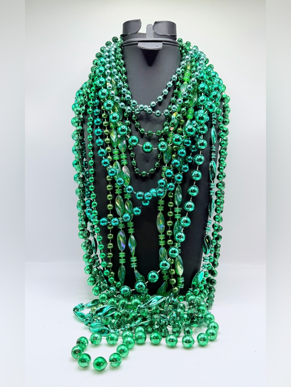 Party Beads! Necklaces; 10 strand lot, Gorgeous Greens!